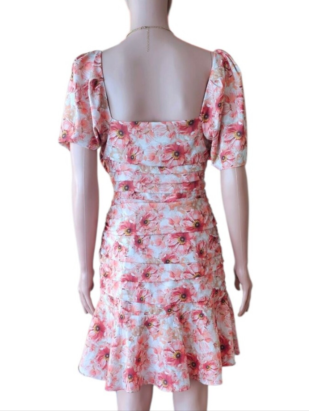 NWOT Express Ruched Dress - Picture 6 of 8